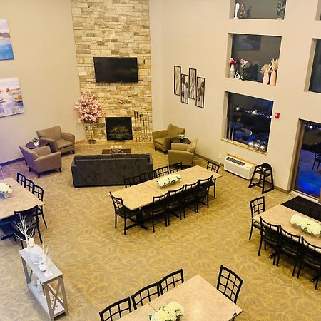 Qube Hotel - Polk City Extérieur photo